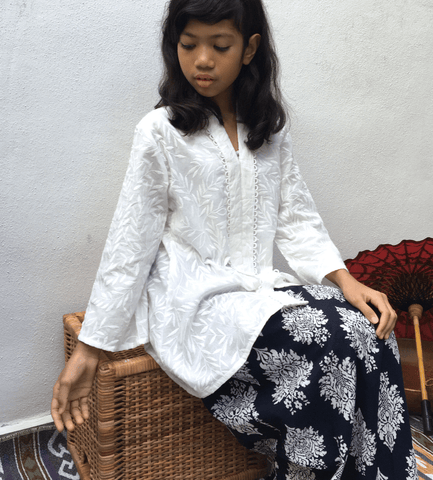 LATIFA  - WHITE + MIDNIGHT (KIDS)